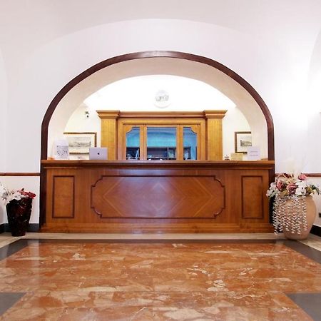 Hotel Cesare 14 Neapol Exteriér fotografie