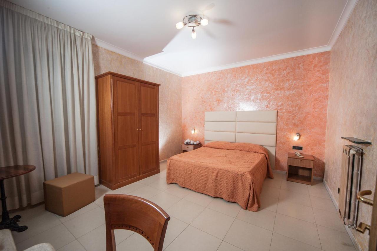 Hotel Cesare 14 Neapol Exteriér fotografie