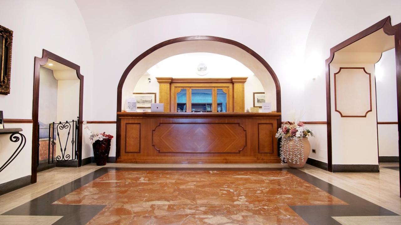 Hotel Cesare 14 Neapol Exteriér fotografie