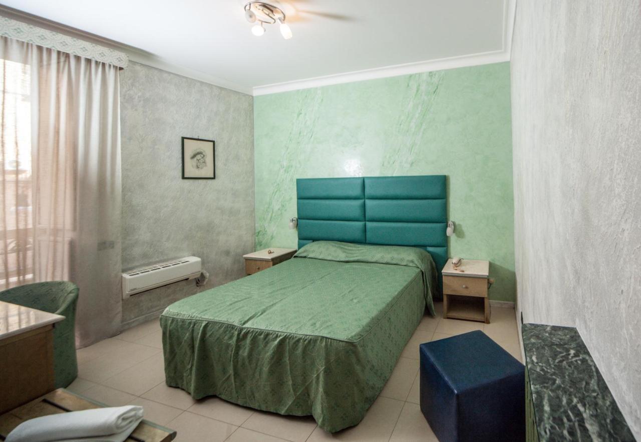 Hotel Cesare 14 Neapol Exteriér fotografie